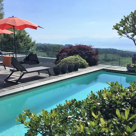 Lake View With Swimmingpool *