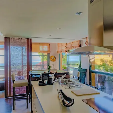 Villa Lake View With Swimmingpool Arzier